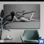 Wechselmotiv Frau Gitarre No 2 Querformat Produktvorschau mit dem Bild Frau & Gitarre No.2 im Format Querformat.