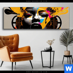 Wechselmotiv Frau Mit Kopfhoerern Panorama Produktvorschau mit dem Bild Frau mit Kopfhörern im Format Panorama.