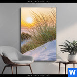 Wechselmotiv Goldenes Licht Ueber Sandduenen Hochformat Produktvorschau mit dem Bild Goldenes Licht über Sanddünen im Format Hochformat.