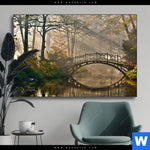 Wechselmotiv Idyllischer Wald Mit Bruecke Querformat Produktvorschau mit dem Bild Idyllischer Wald mit Brücke im Format Querformat.
