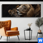 Wechselmotiv Loewen Staerke Und Zaertlichkeit Panorama Produktvorschau mit dem Bild Löwen - Stärke und Zärtlichkeit im Format Panorama.