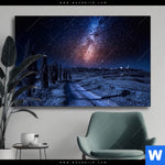 Wechselmotiv Milchstrasse Ueber Einem Feldweg Querformat Produktvorschau mit dem Bild Milchstraße über einem Feldweg im Format Querformat.