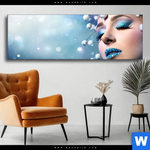 Wechselmotiv Schoenheit In Blau Weiss Panorama Produktvorschau mit dem Bild Schönheit in Blau & Weiss im Format Panorama.