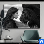 Wechselmotiv Seelenblick Loewe Frau Querformat Produktvorschau mit dem Bild Seelenblick - Löwe & Frau im Format Querformat.