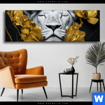 Wechselmotiv Weisse Loewin Mit Goldblueten Panorama Produktvorschau mit dem Bild Weiße Löwin mit Goldblüten im Format Panorama.